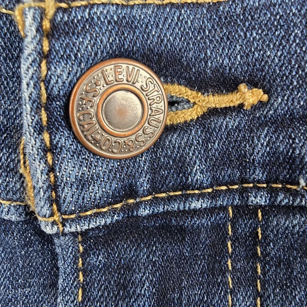Levis Womens Mid Length Denim Shorts Size 27 - Picture 4 of 5